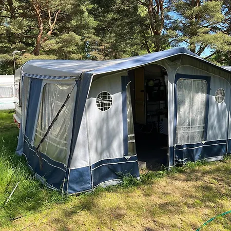 Przyczepa Hobby 460 W Debkach Kemping