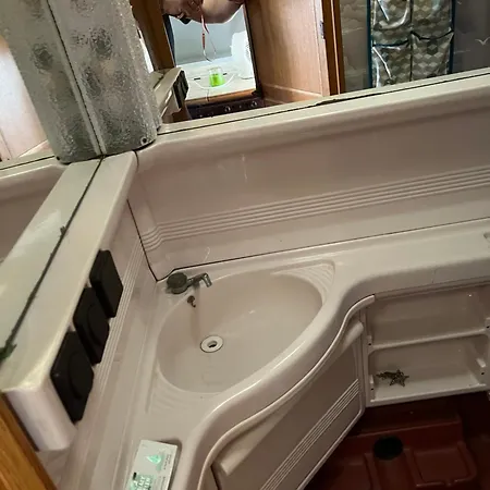 Kemping Przyczepa Hobby 460 W Debkach Dębki