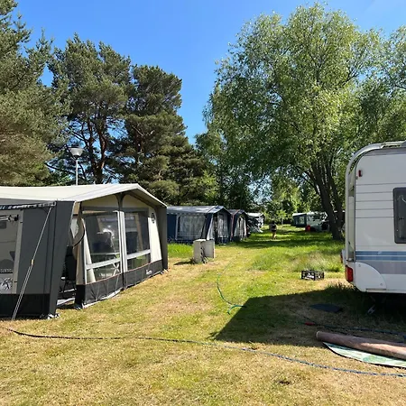 Kemping Przyczepa Hobby 460 W Debkach *