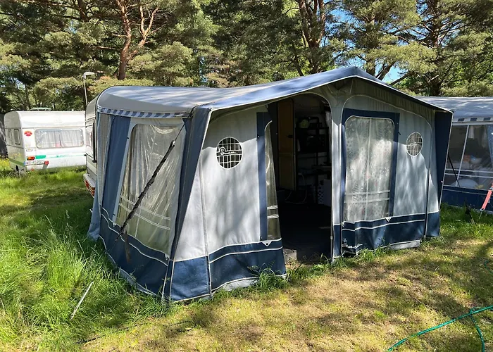 Przyczepa Hobby 460 W Debkach Kemping