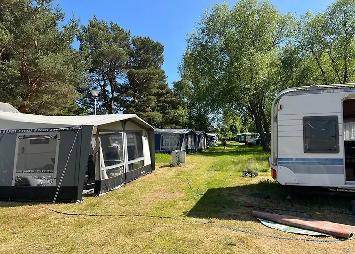 Kemping Przyczepa Hobby 460 W Debkach *